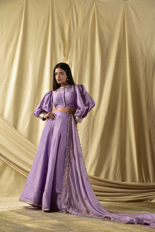 How to Style Ethnic Clothing for Modern Occasions